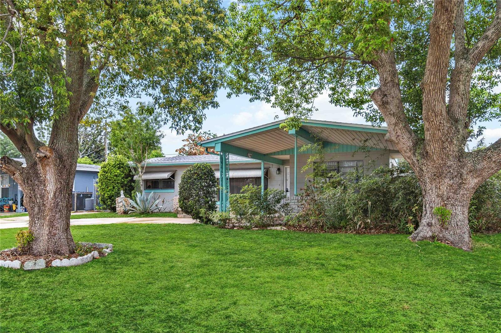 Image 3 of 27 For 6210 Spanish Oak Drive