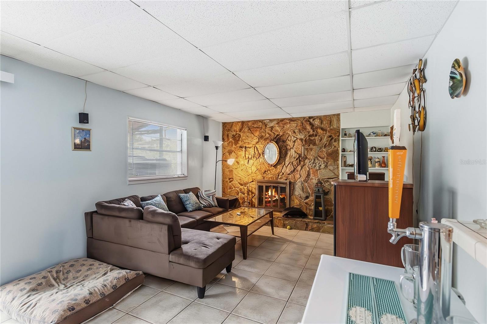 Image 7 of 27 For 6210 Spanish Oak Drive