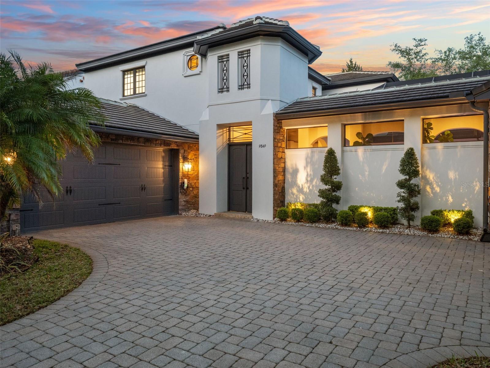 Image 3 of 72 For 9849 Covent Garden Drive