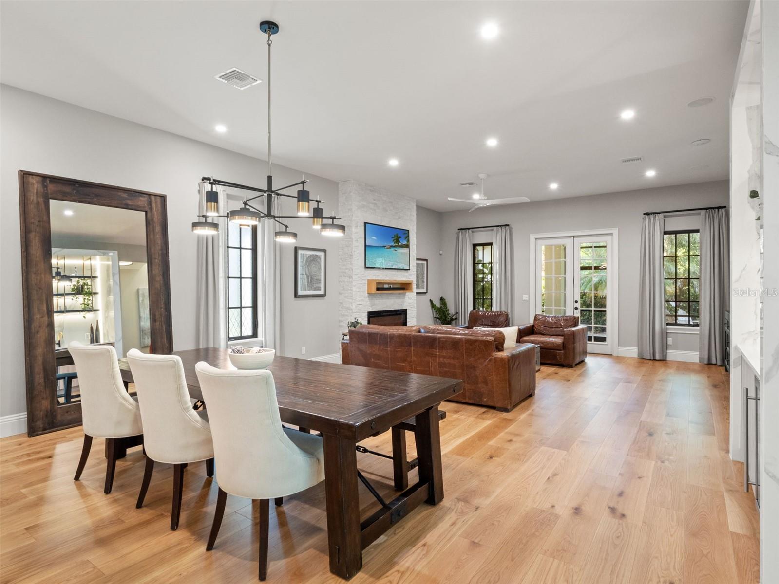 Image 32 of 72 For 9849 Covent Garden Drive