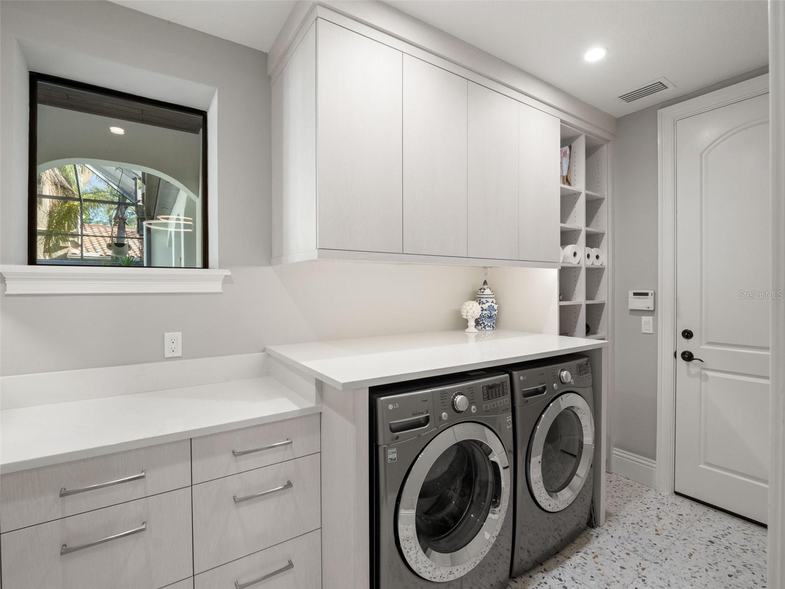 Image 44 of 72 For 9849 Covent Garden Drive