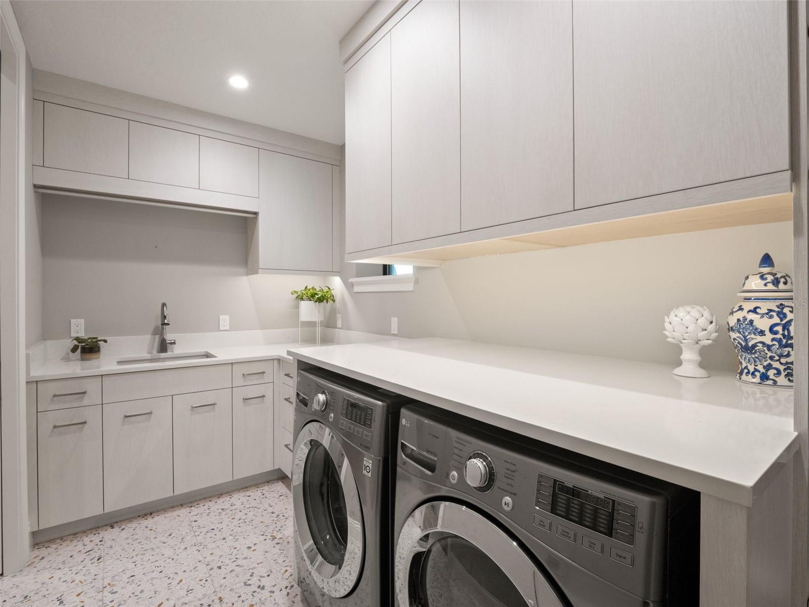 Image 45 of 72 For 9849 Covent Garden Drive