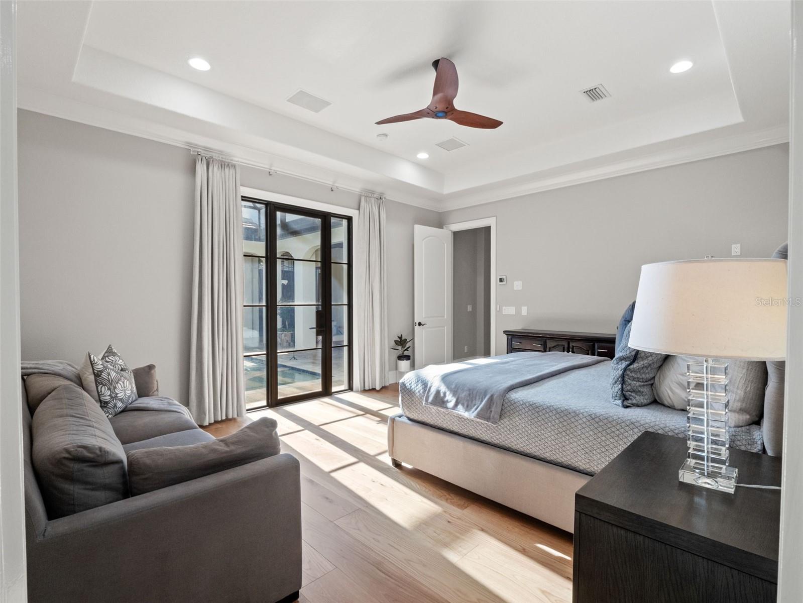 Image 49 of 72 For 9849 Covent Garden Drive