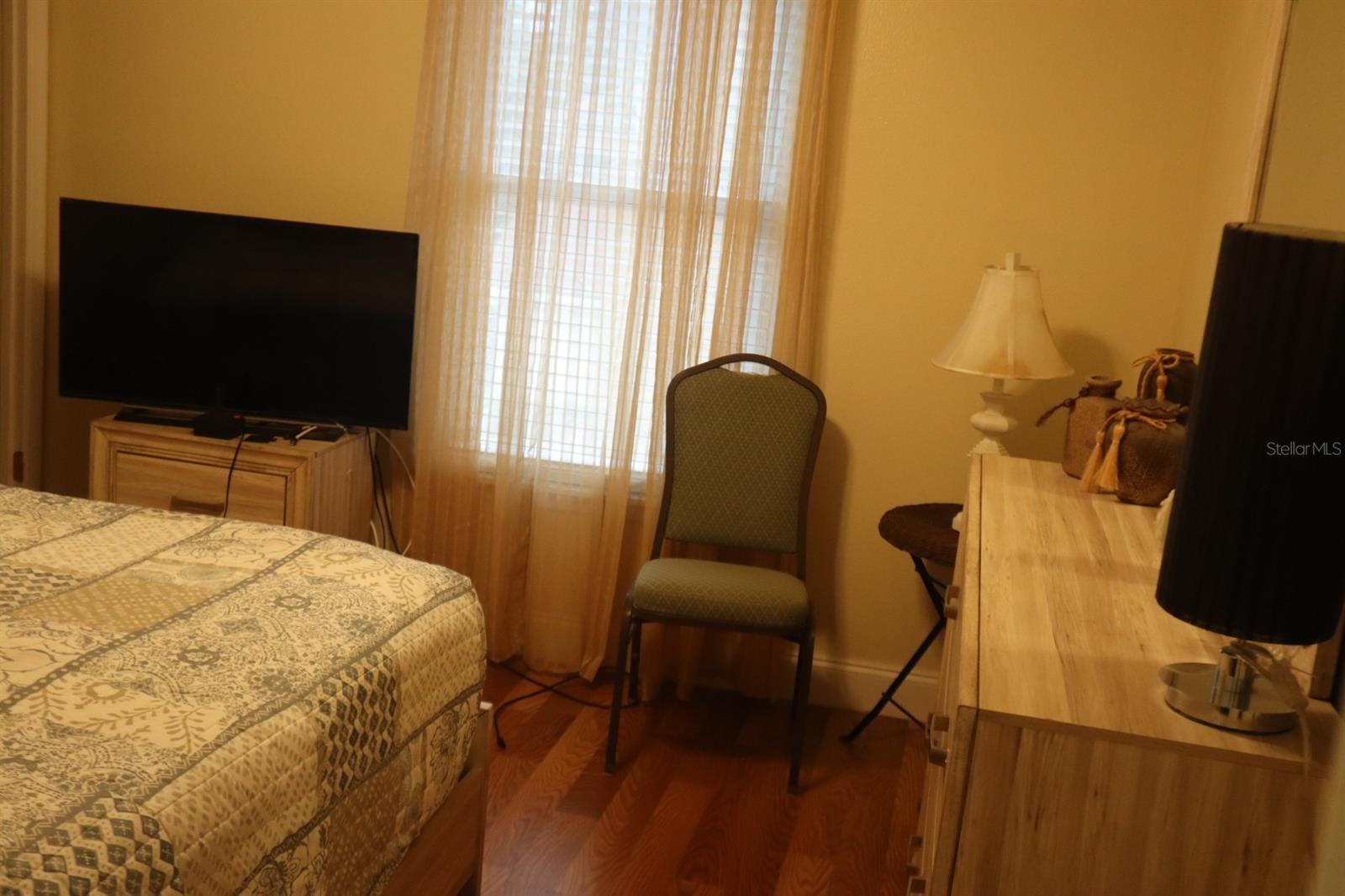 Image 21 of 26 For 5410 Old Oak Tree Dr