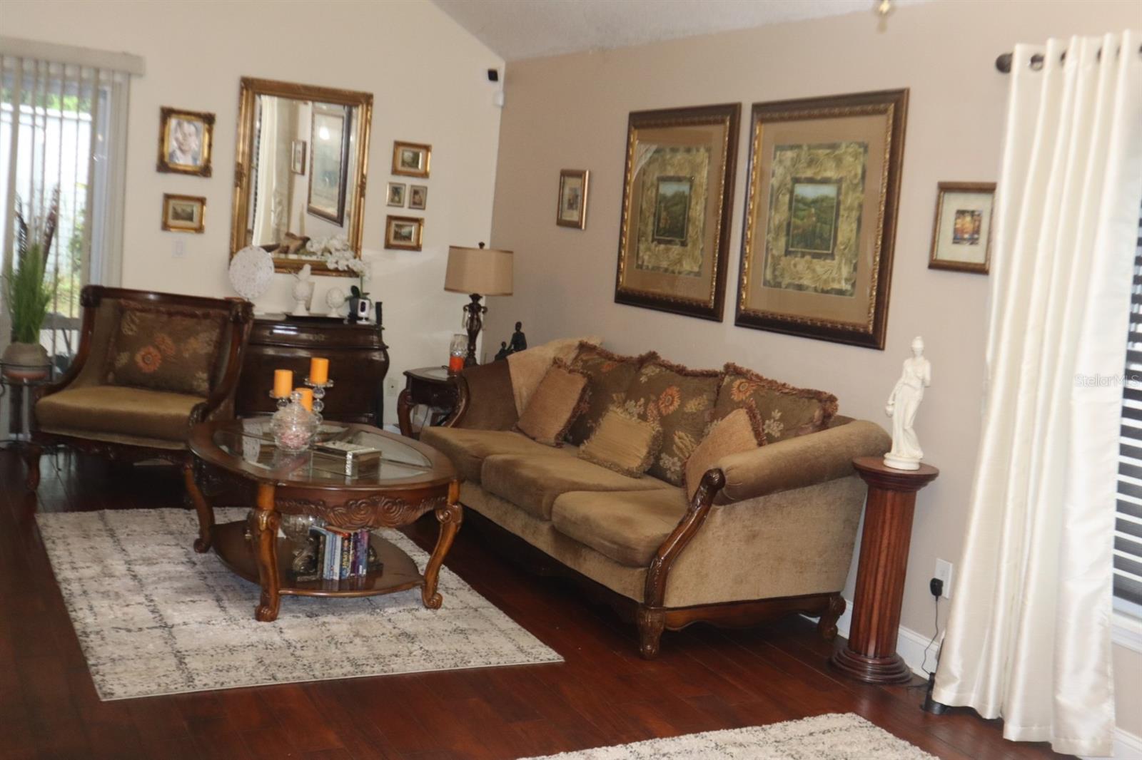 Image 3 of 26 For 5410 Old Oak Tree Dr