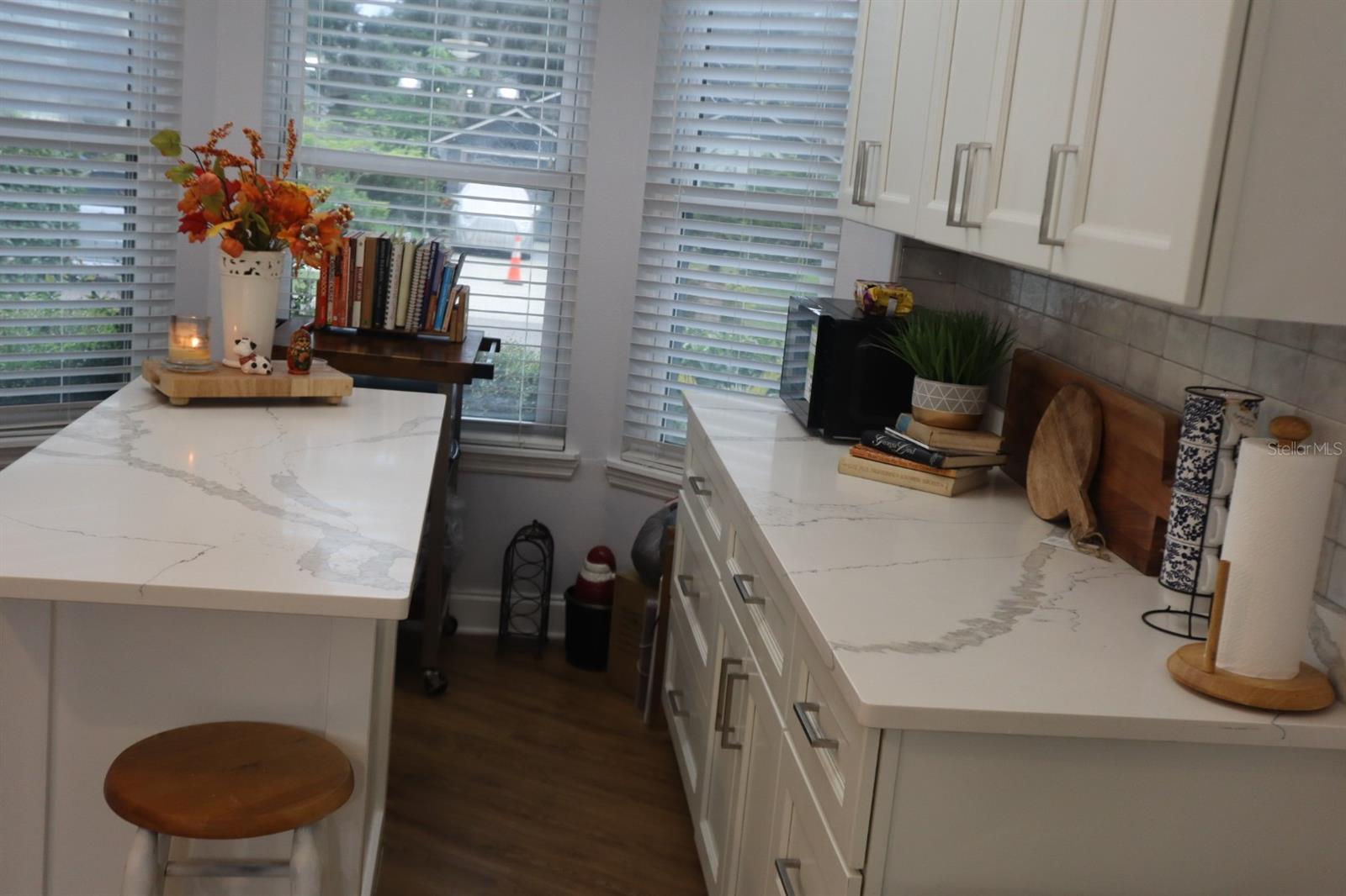 Image 8 of 26 For 5410 Old Oak Tree Dr