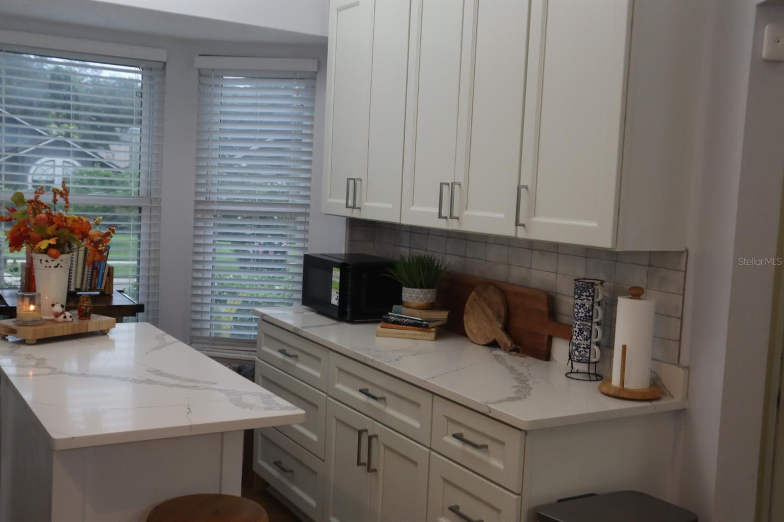 Image 9 of 26 For 5410 Old Oak Tree Dr