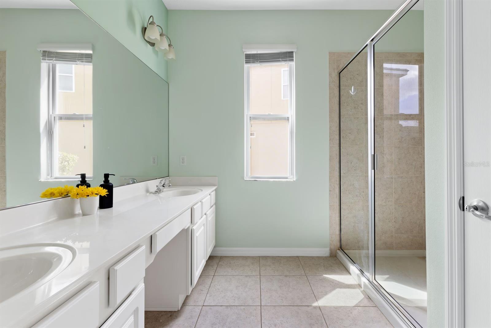 Image 20 of 49 For 6005 Broad Oak Drive