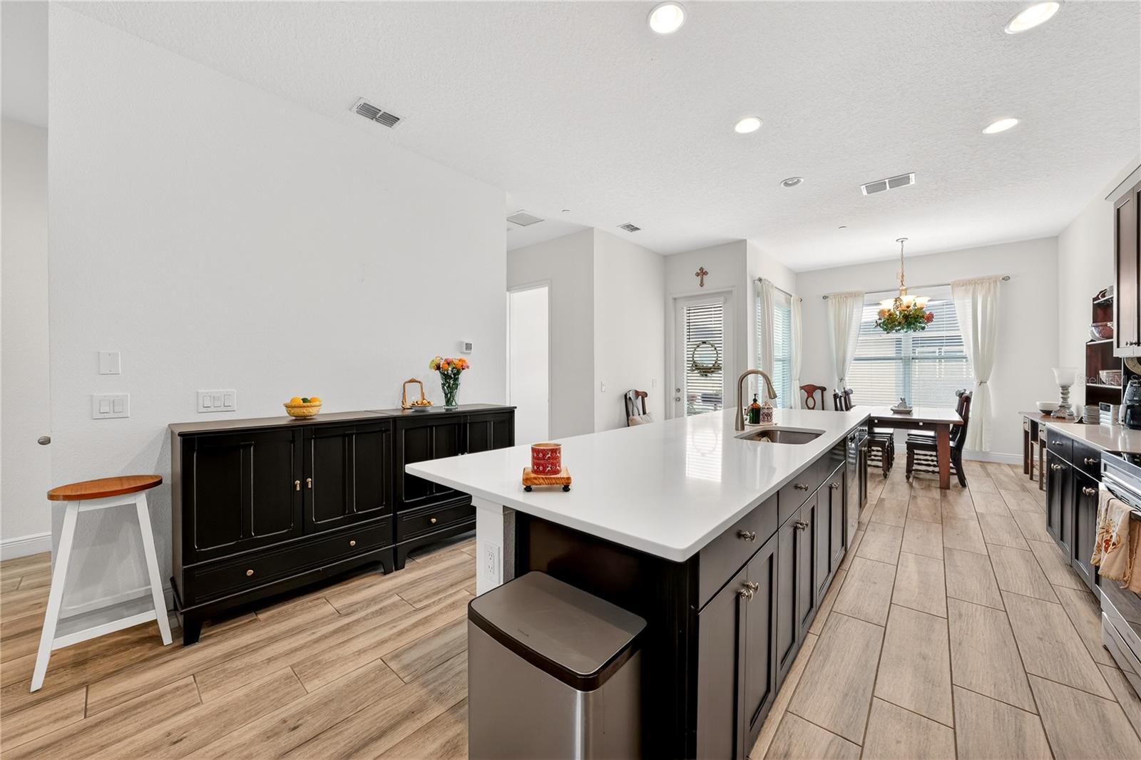 Image 11 of 58 For 8412 Karrer Ter