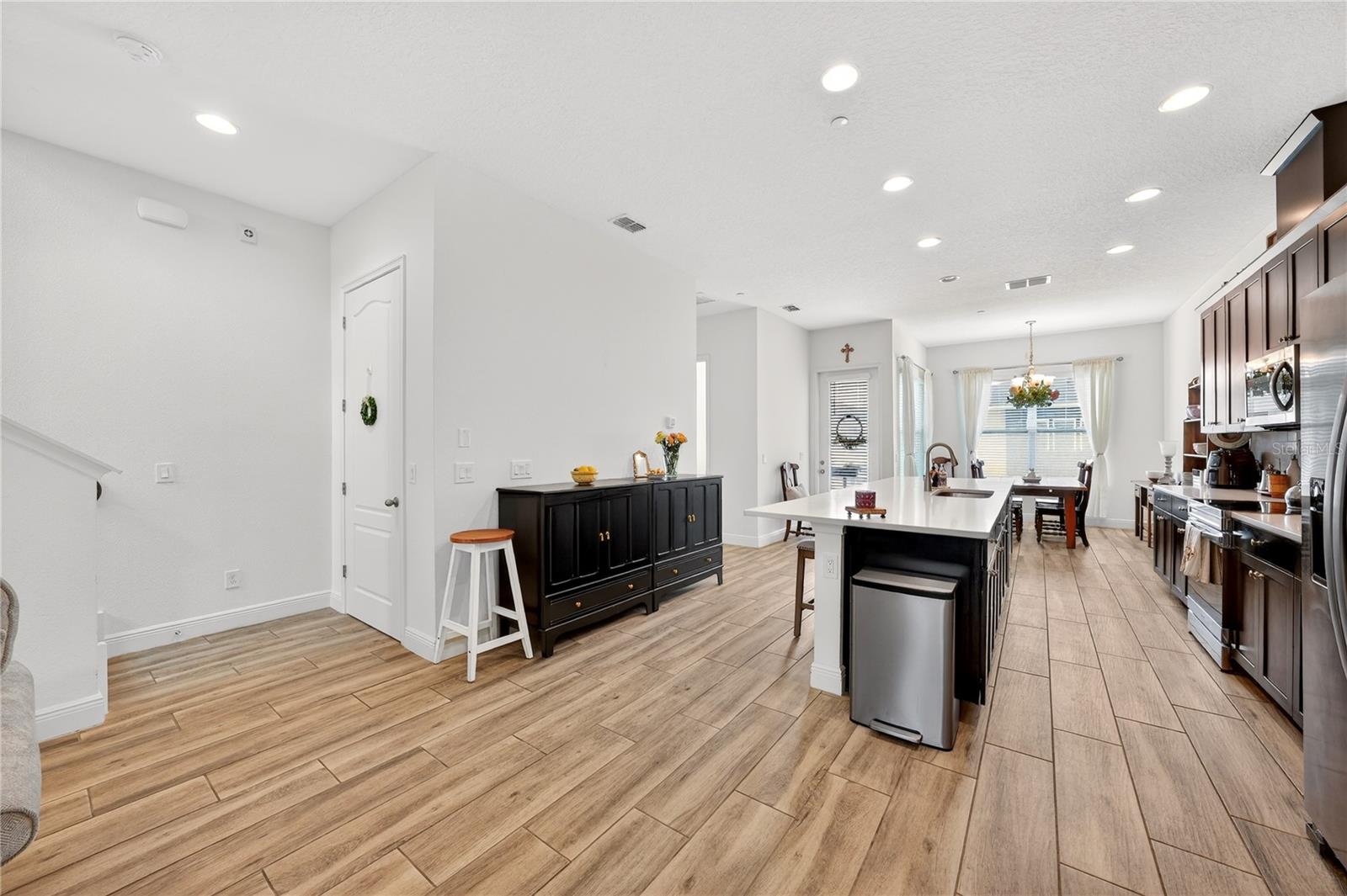 Image 12 of 58 For 8412 Karrer Ter