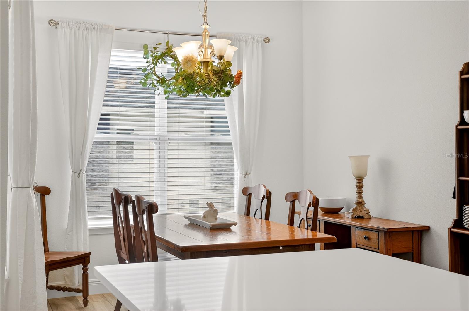 Image 15 of 58 For 8412 Karrer Ter