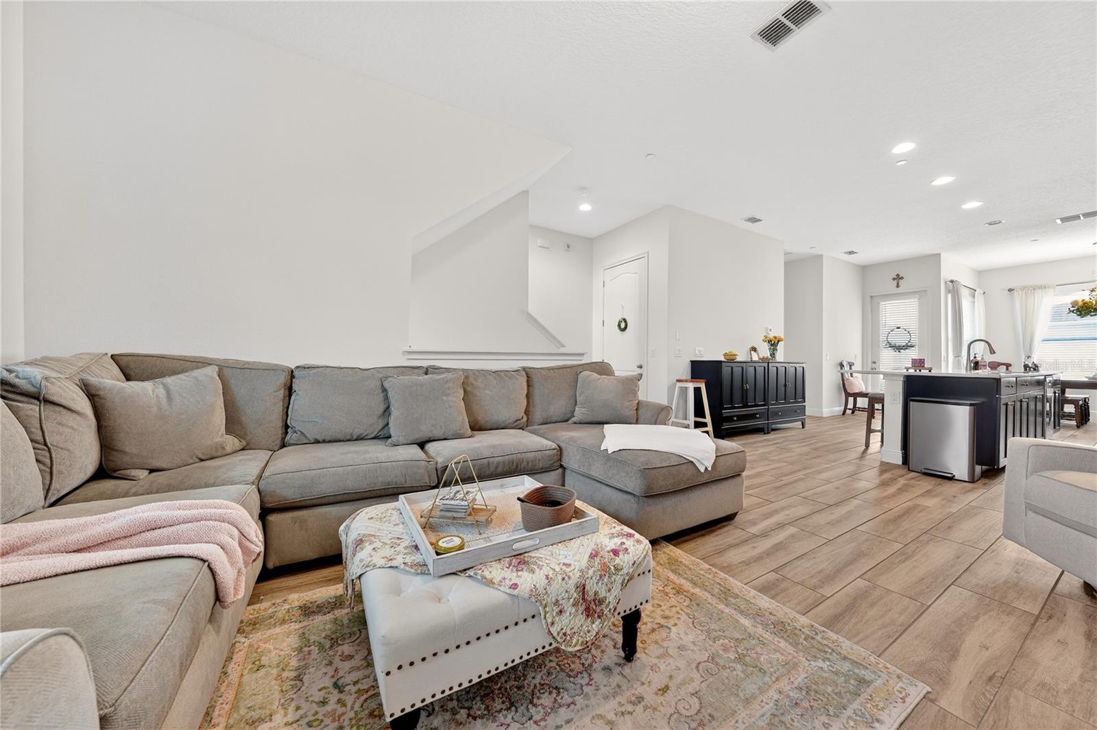 Image 16 of 58 For 8412 Karrer Ter