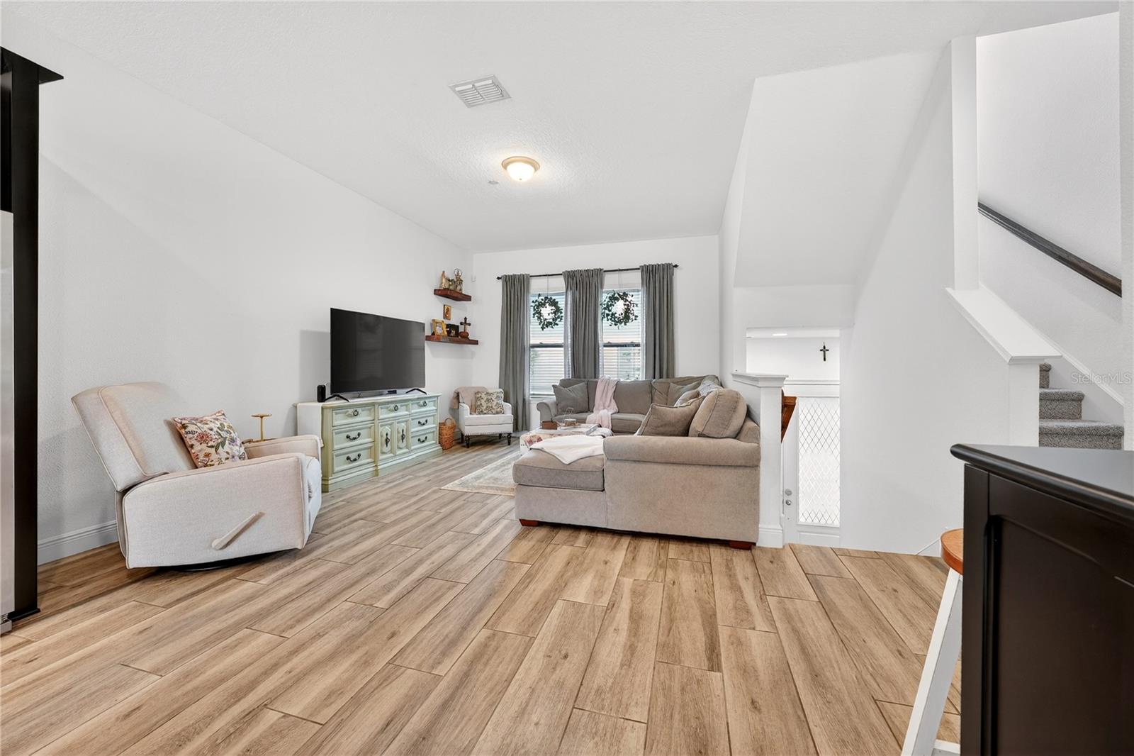 Image 18 of 58 For 8412 Karrer Ter