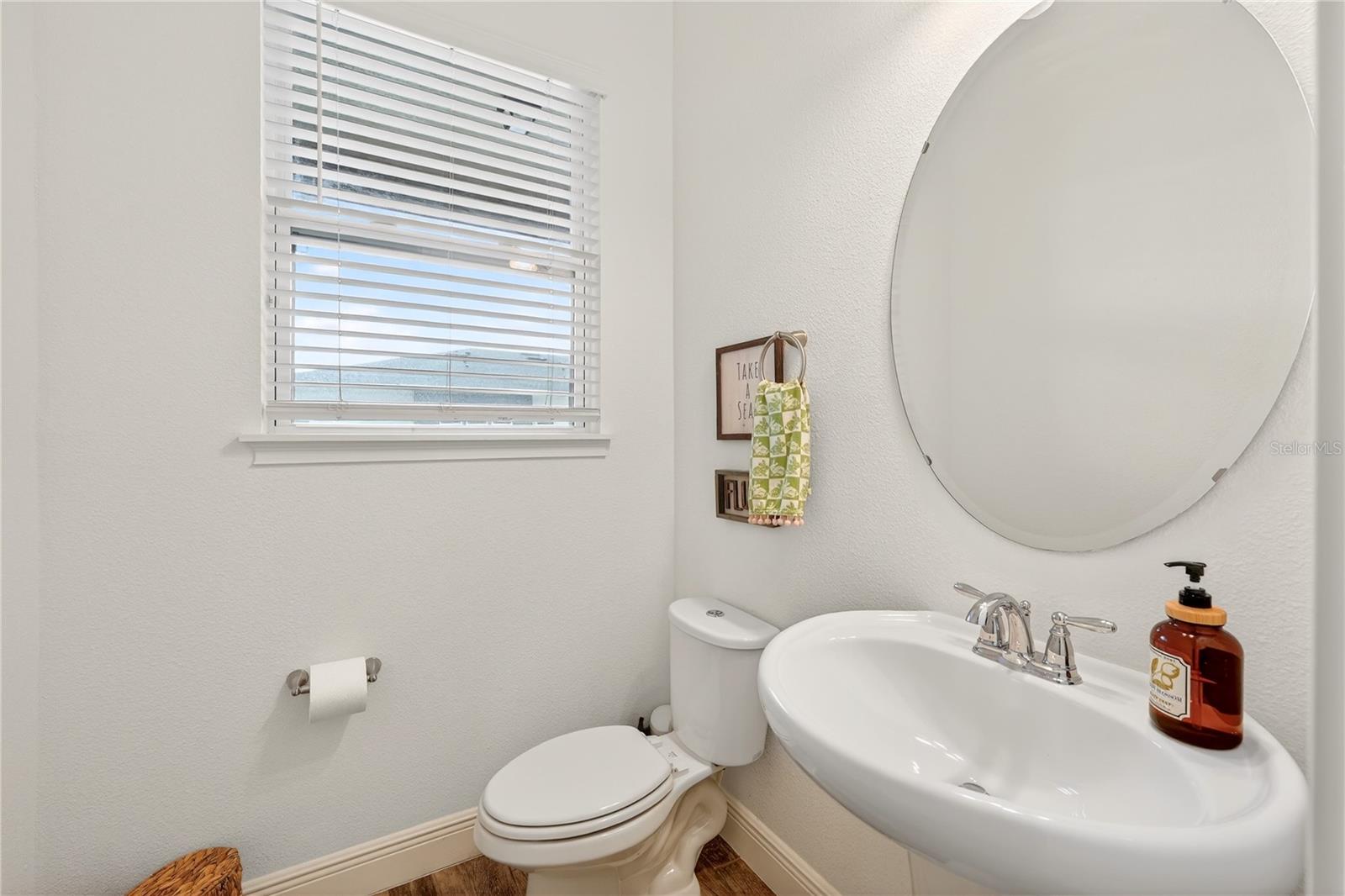 Image 47 of 58 For 8412 Karrer Ter