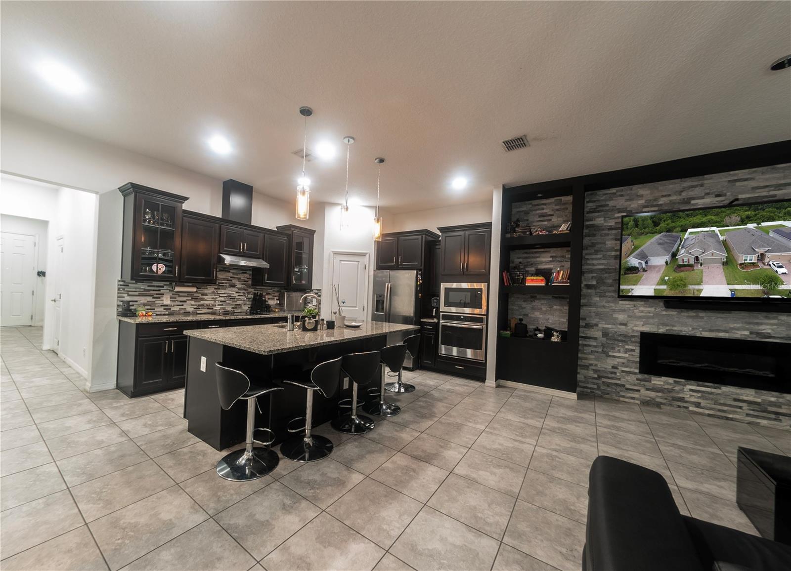 Image 14 of 44 For 4753 Riverwalk Drive