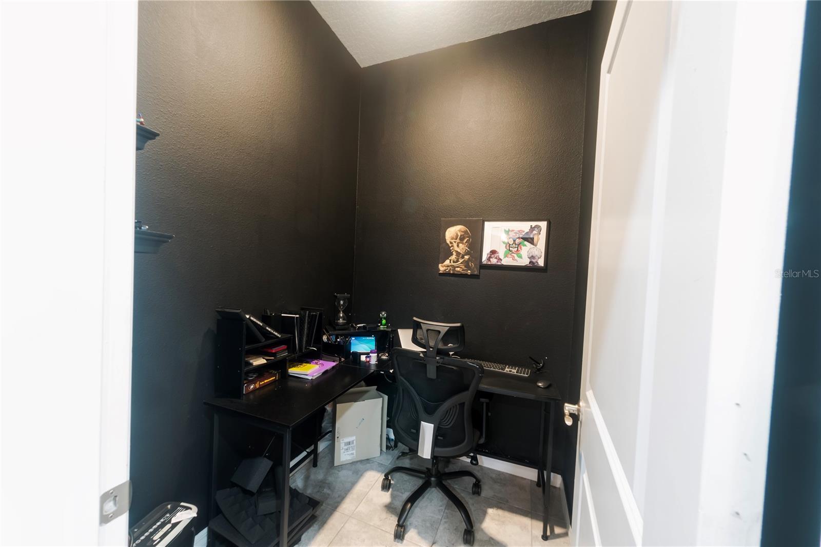 Image 17 of 44 For 4753 Riverwalk Drive