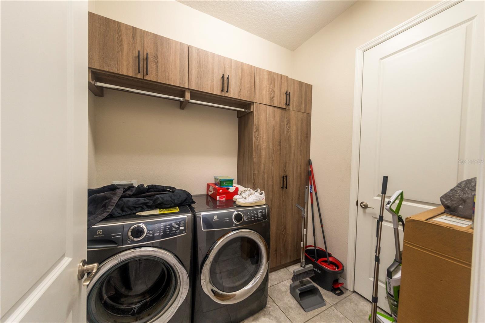 Image 26 of 44 For 4753 Riverwalk Drive