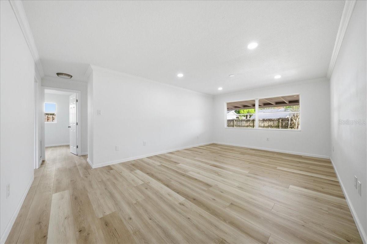 Image 10 of 38 For 2661 Applewood Drive