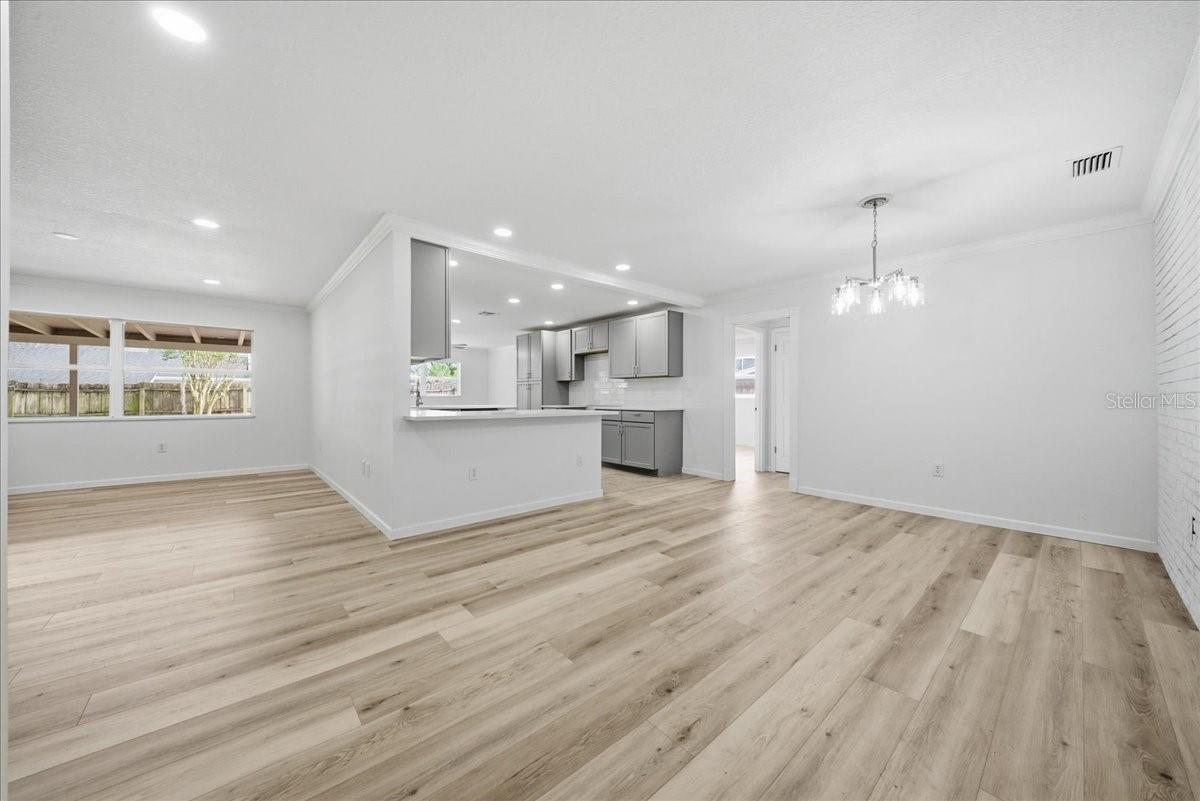 Image 12 of 38 For 2661 Applewood Drive