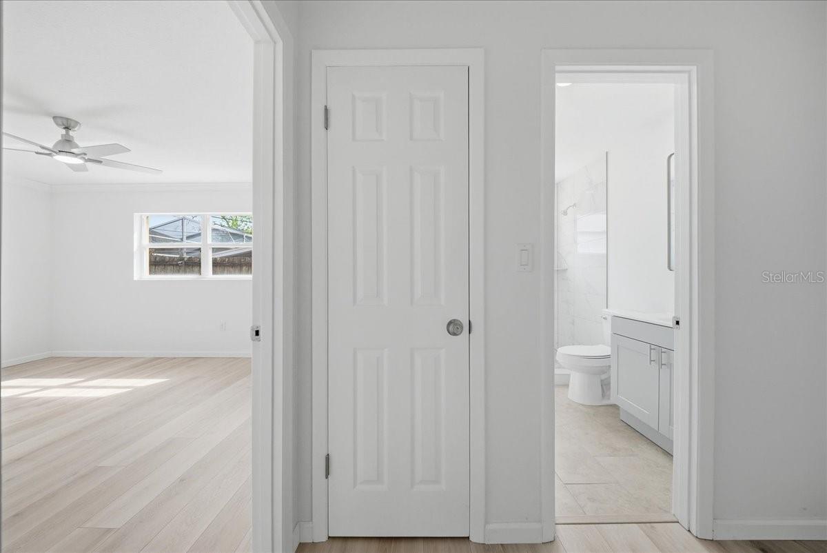 Image 21 of 38 For 2661 Applewood Drive