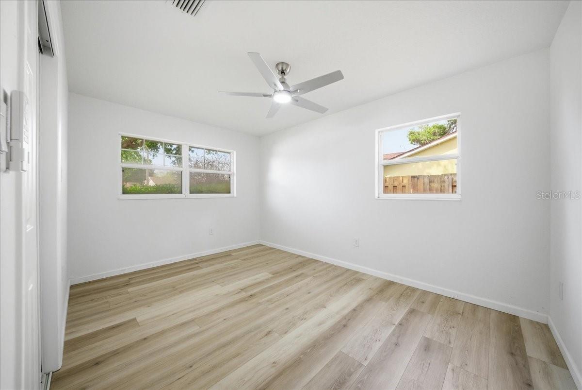 Image 23 of 38 For 2661 Applewood Drive