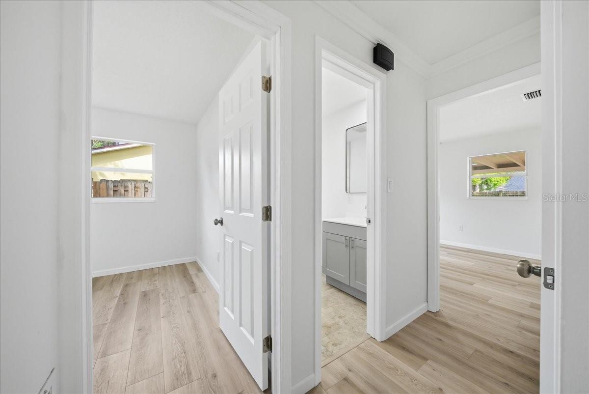 Image 26 of 38 For 2661 Applewood Drive