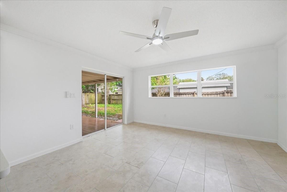 Image 30 of 38 For 2661 Applewood Drive