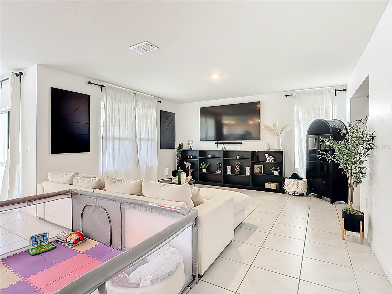 Image 17 of 56 For 501 Talisi Loop