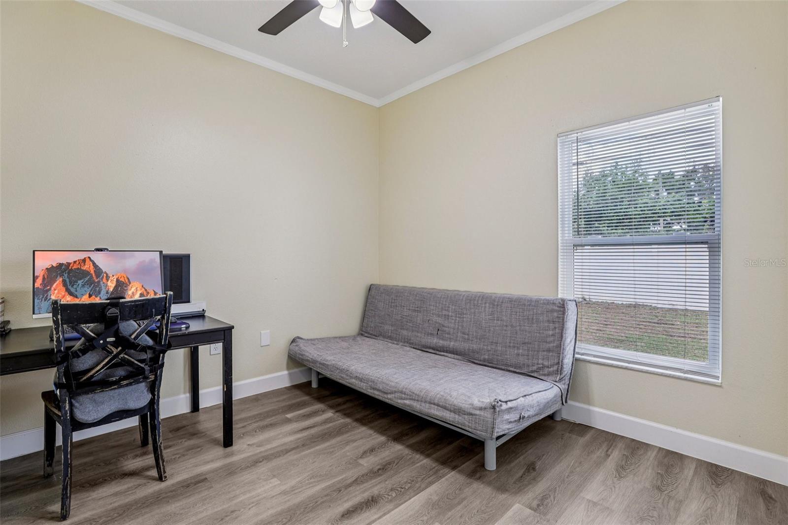 Image 18 of 21 For 943 Amaros Avenue