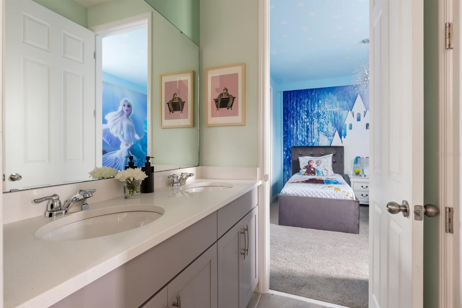 Image 22 of 53 For 8934 Coconut Breeze Drive