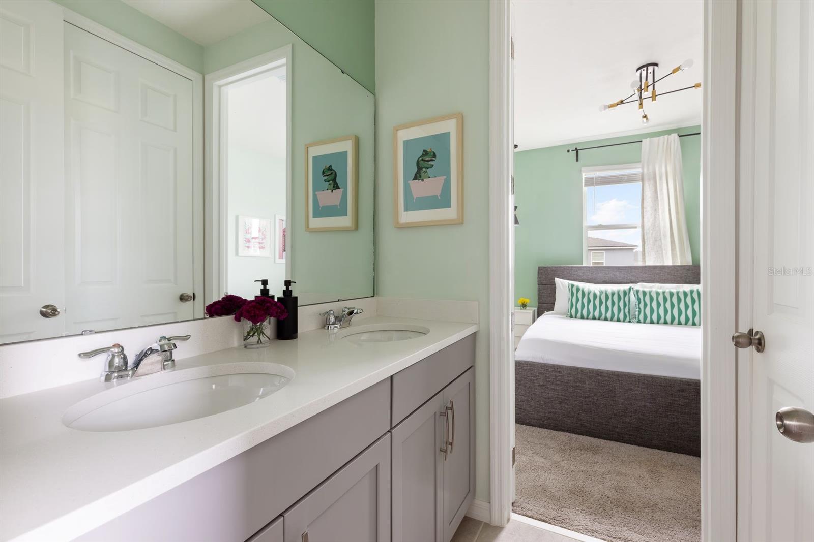 Image 38 of 53 For 8934 Coconut Breeze Drive