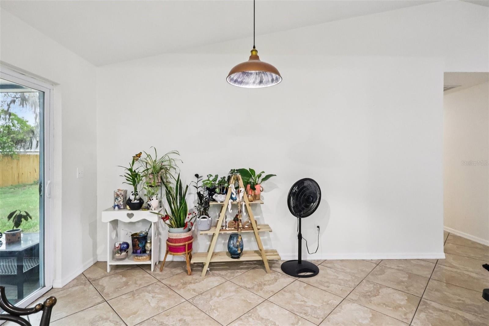 Image 11 of 35 For 565 Chula Woods Court