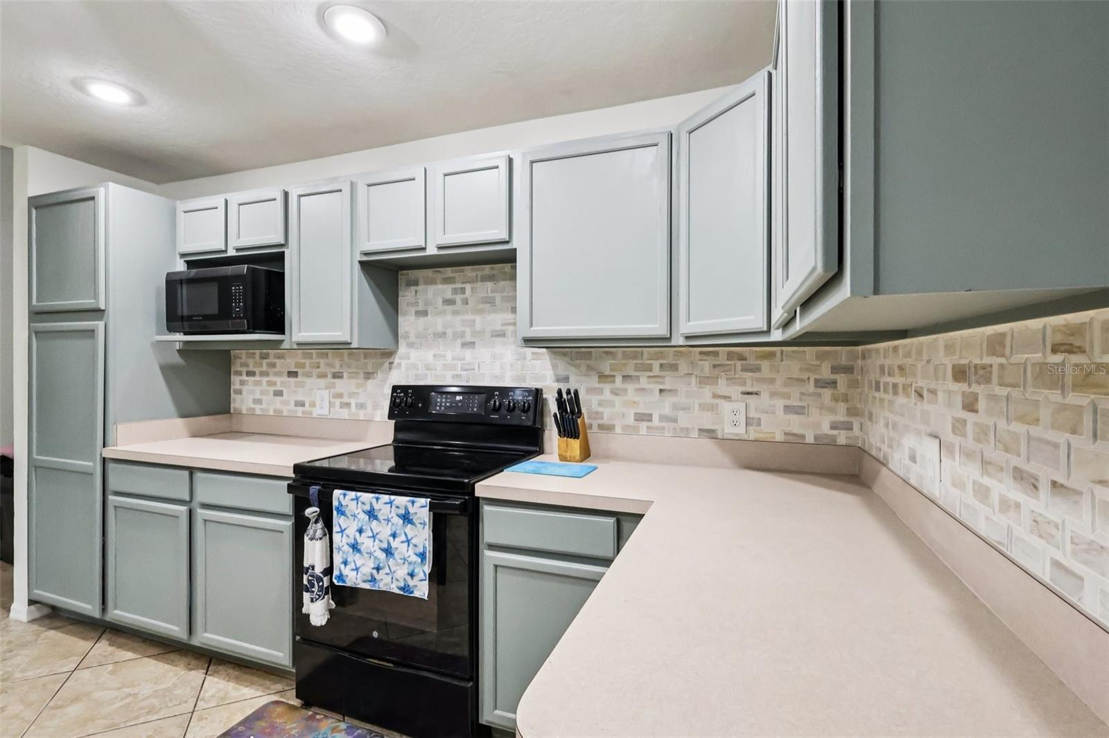 Image 15 of 35 For 565 Chula Woods Court