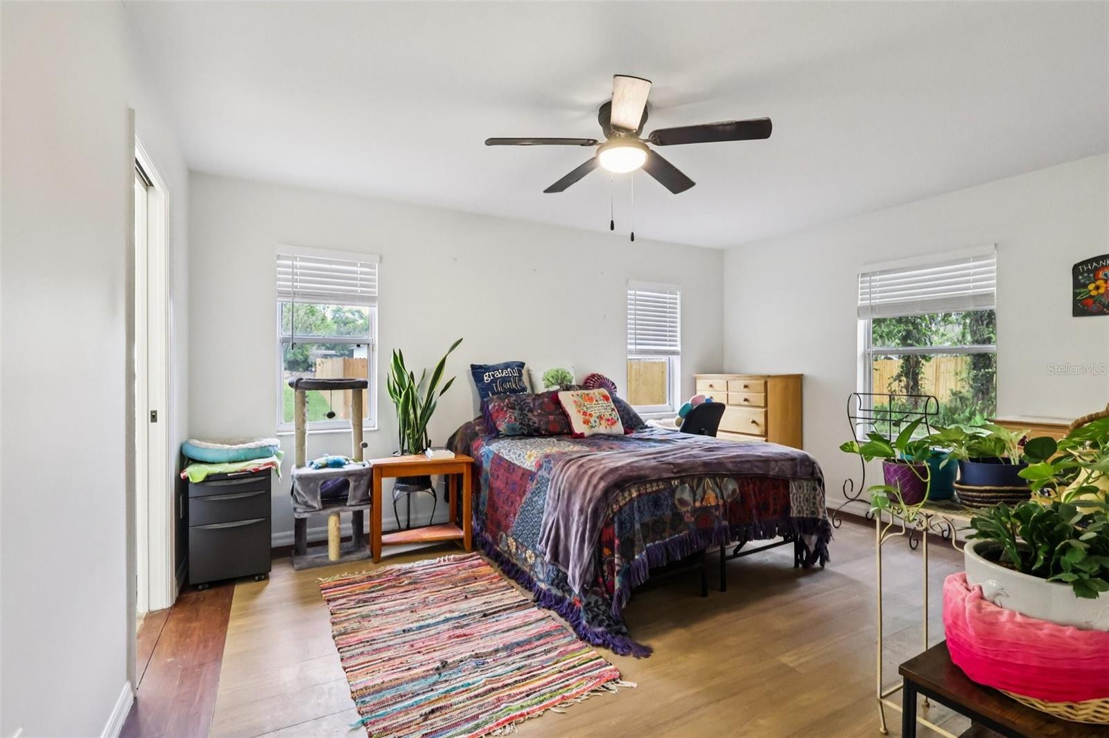 Image 18 of 35 For 565 Chula Woods Court