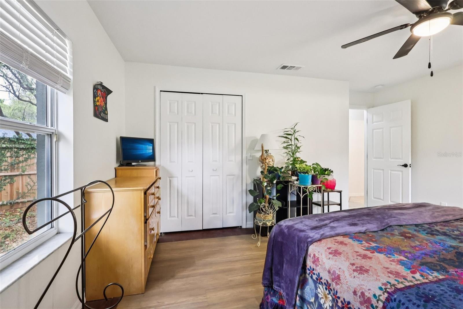 Image 19 of 35 For 565 Chula Woods Court