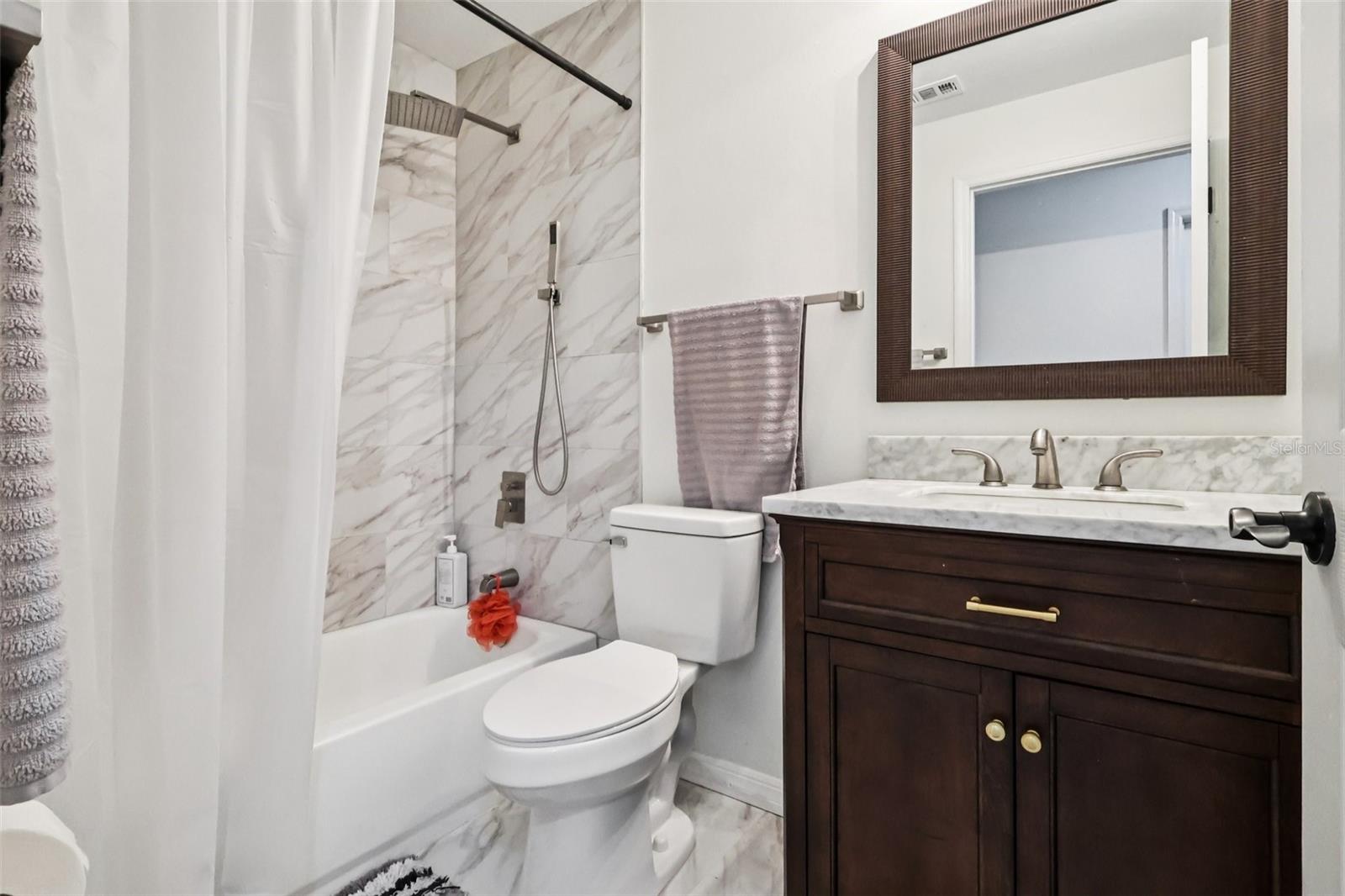 Image 24 of 35 For 565 Chula Woods Court