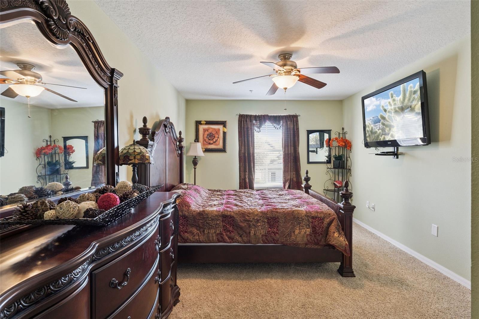 Image 18 of 46 For 171 Constitution Way