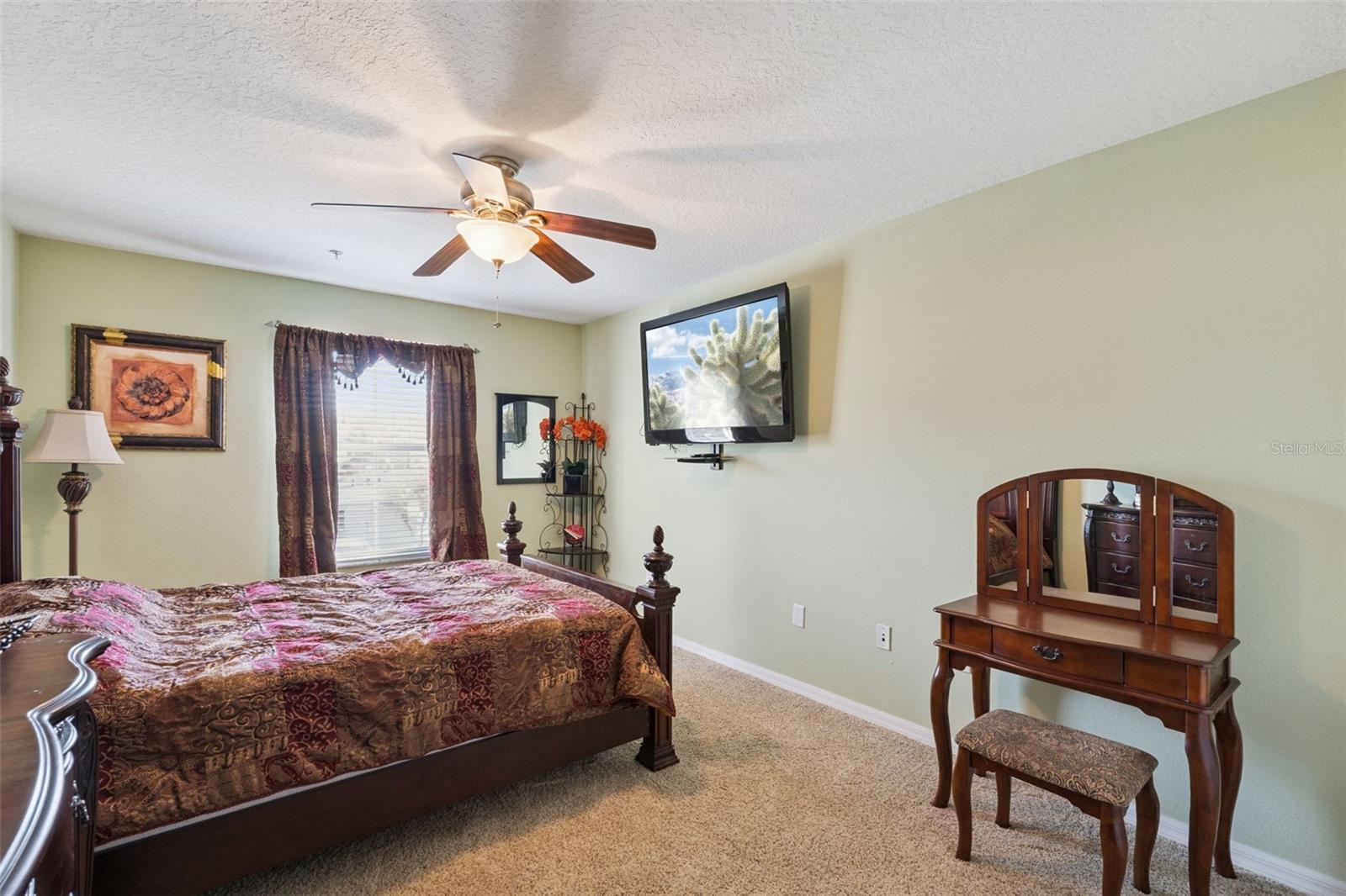 Image 19 of 46 For 171 Constitution Way