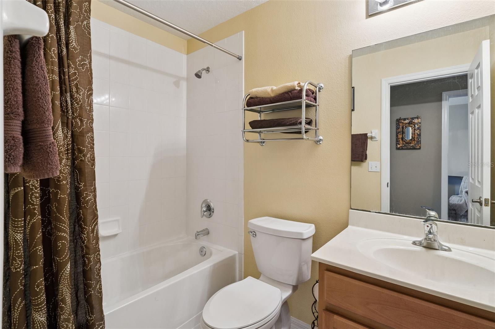 Image 21 of 46 For 171 Constitution Way