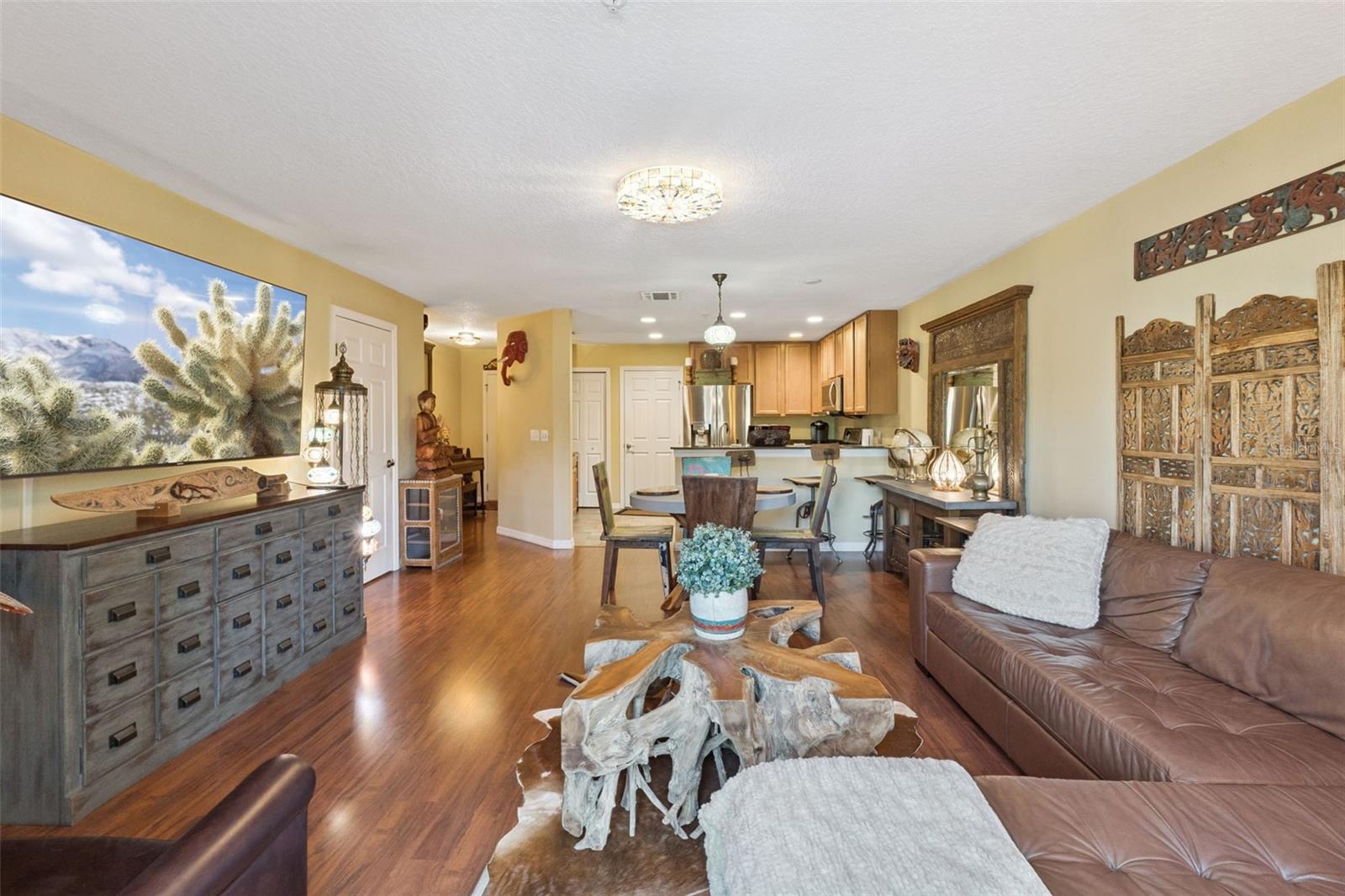 Image 4 of 46 For 171 Constitution Way