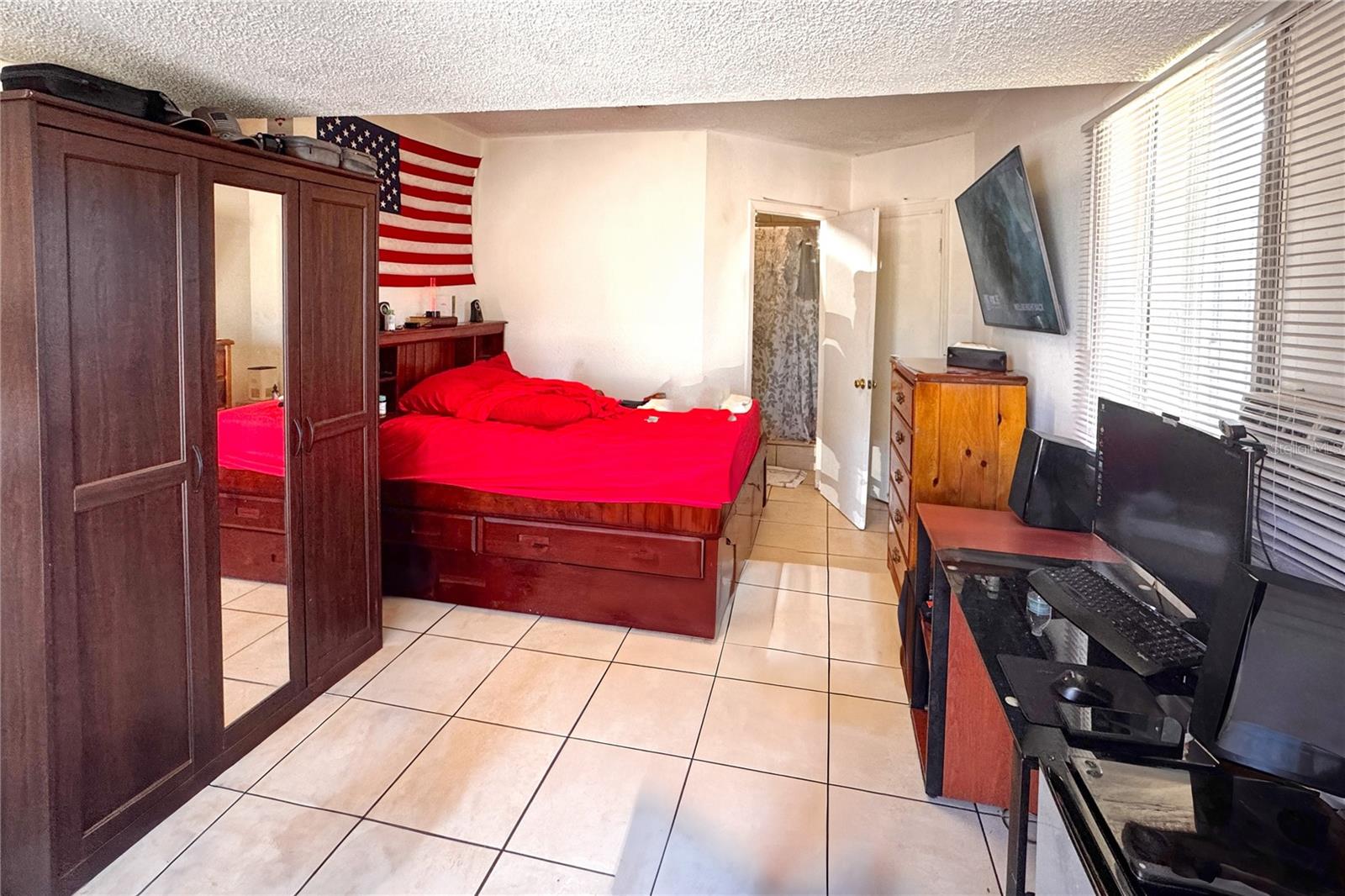 Image 16 of 35 For 597 Bablonica Drive