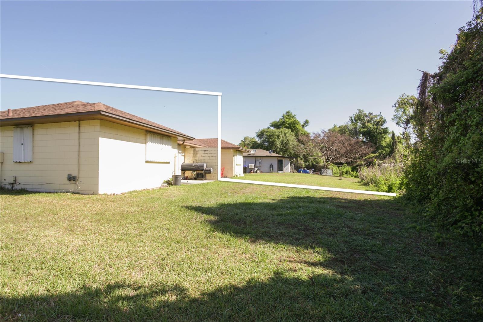 Image 18 of 35 For 597 Bablonica Drive