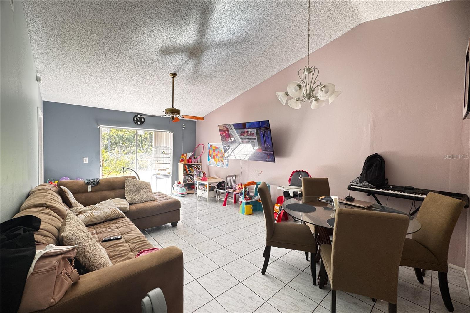 Image 22 of 35 For 597 Bablonica Drive