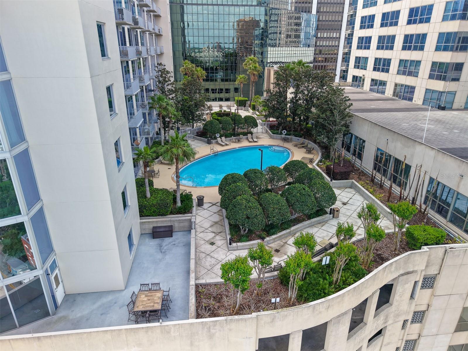 Image 25 of 32 For 155 Court Avenue 1604