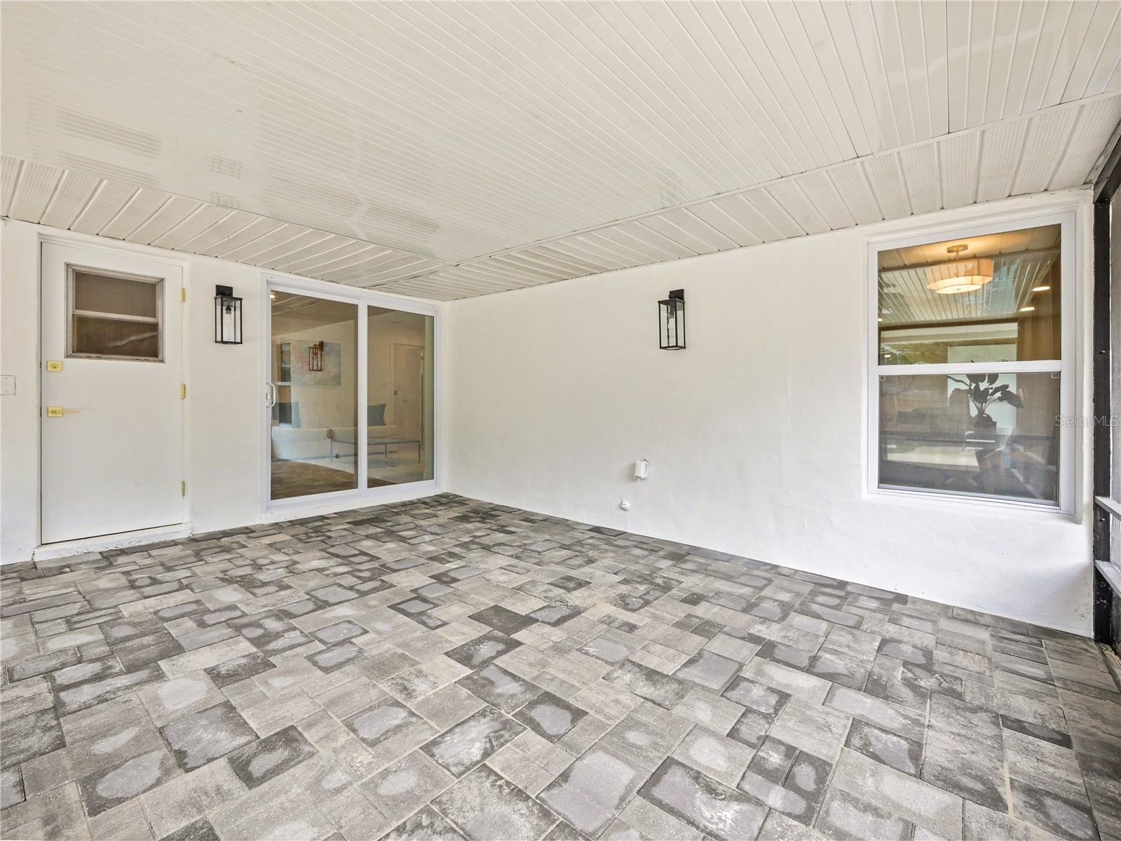 Image 24 of 29 For 2466 Fieldingwood Road