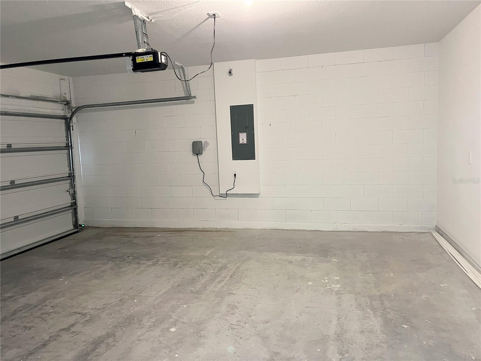 Image 21 of 22 For 3304 White Indigo Road