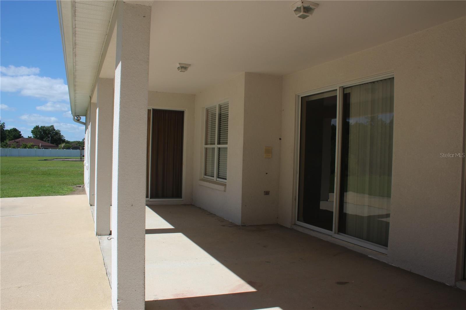 Image 19 of 95 For 2543 Chapala Drive