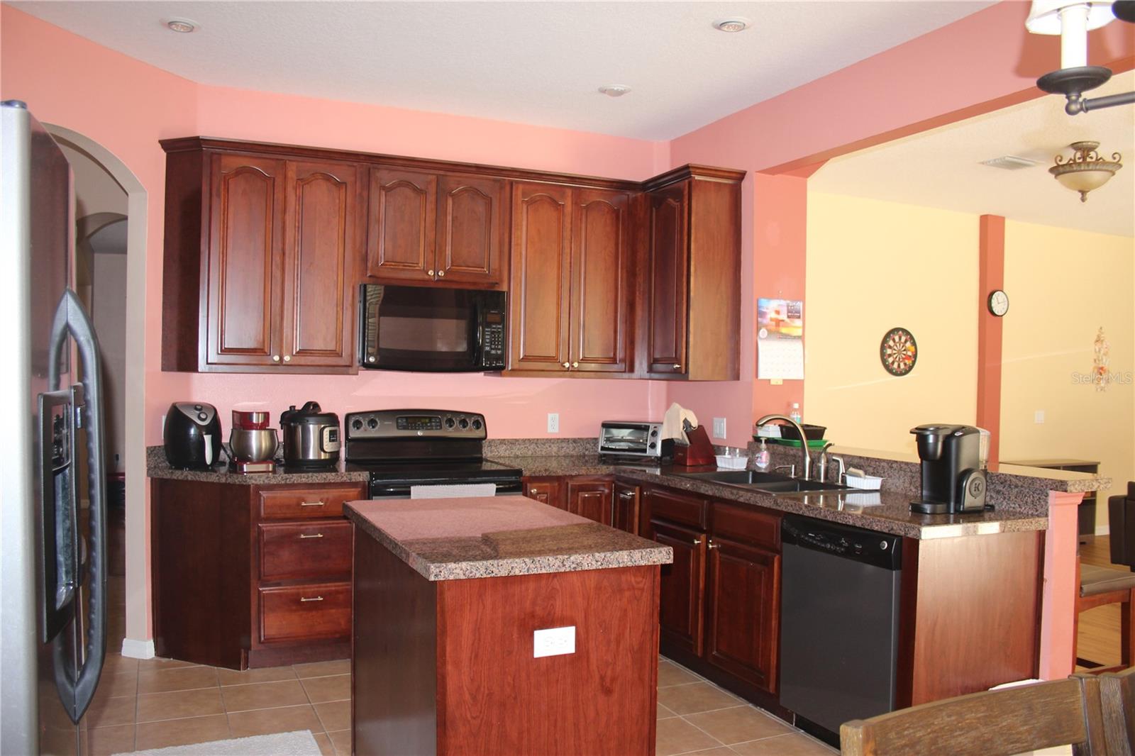 Image 36 of 95 For 2543 Chapala Drive