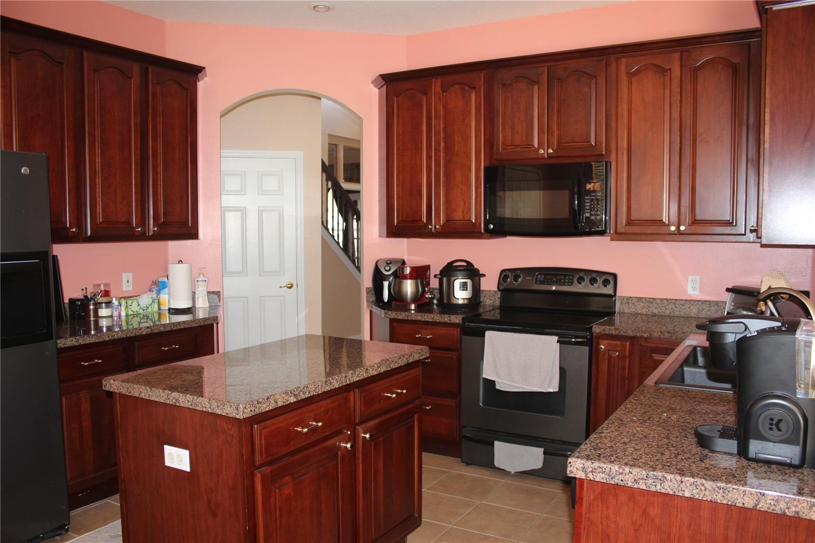 Image 40 of 95 For 2543 Chapala Drive