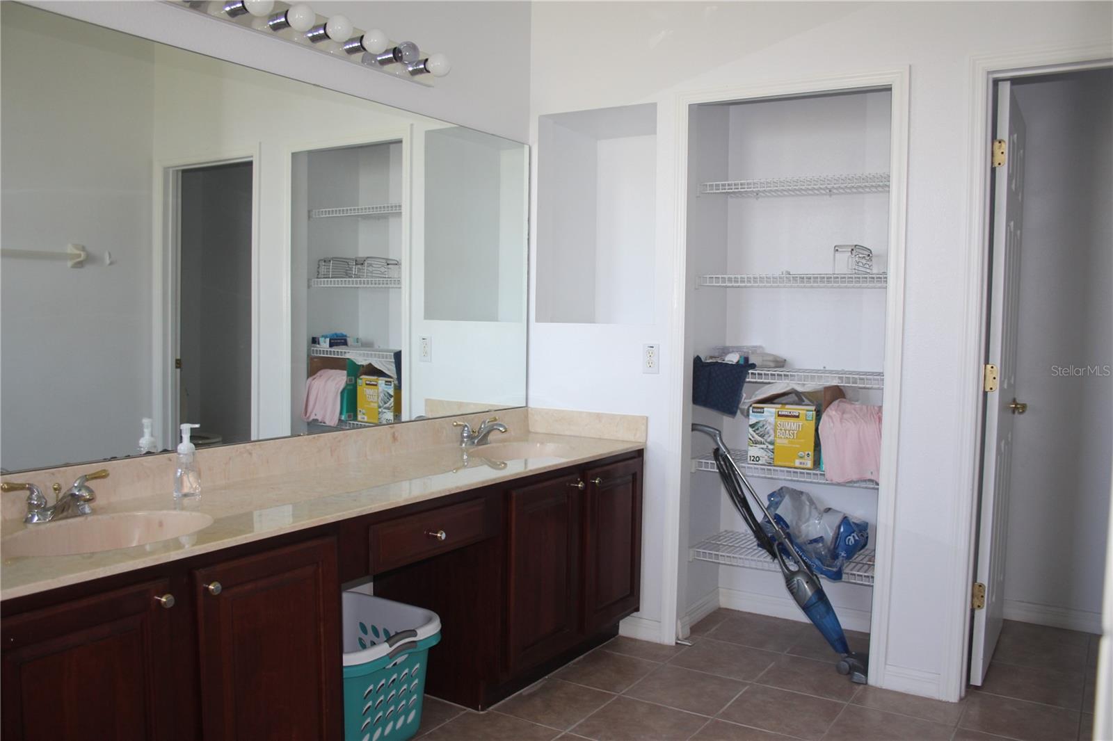 Image 52 of 95 For 2543 Chapala Drive